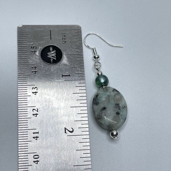 Artisan Kiwi Jasper Stone Oval Cut Seed Bead Silver Plated Dangle Earrings - Picture 5 of 6